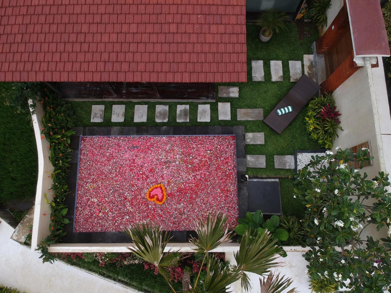 Vrindavan Ubud Villa Тегаллаланг Экстерьер фото
