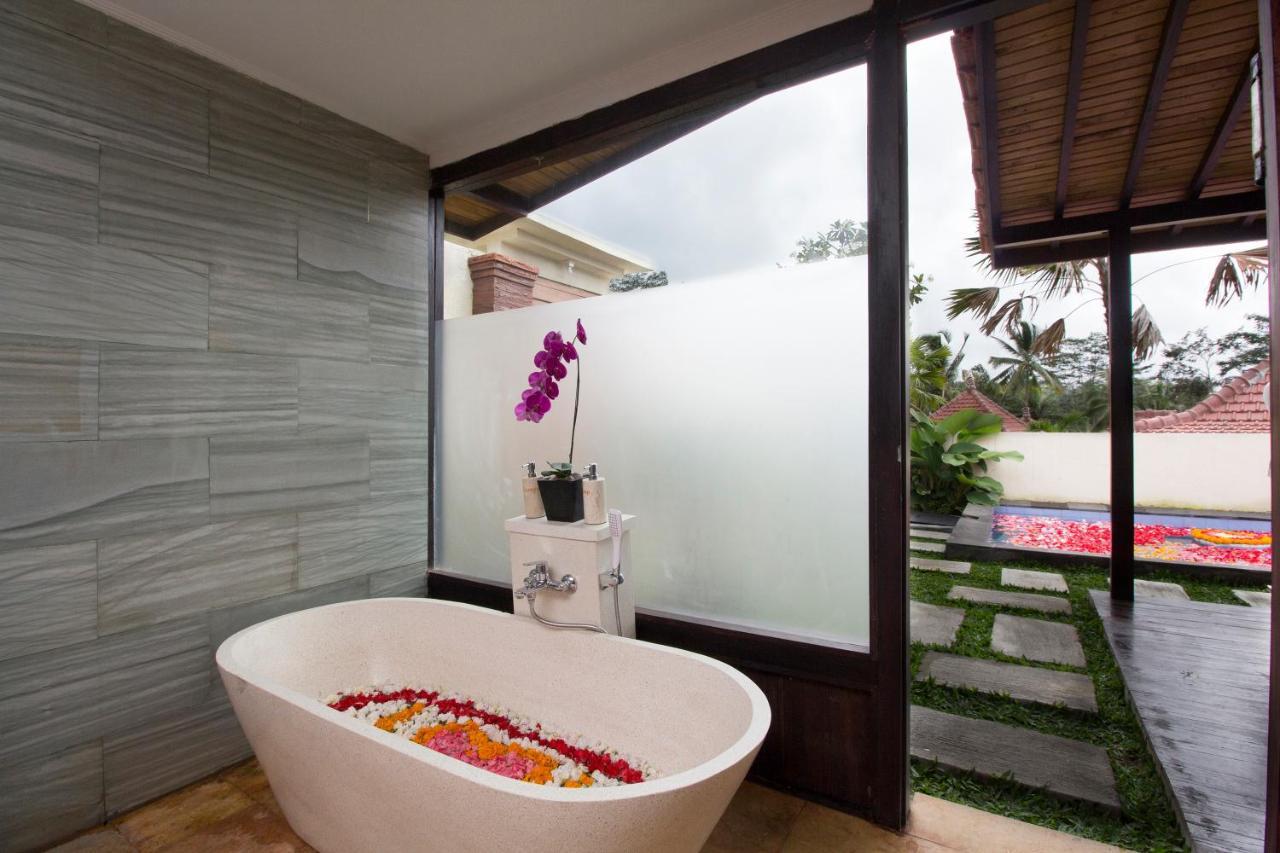 Vrindavan Ubud Villa Тегаллаланг Экстерьер фото